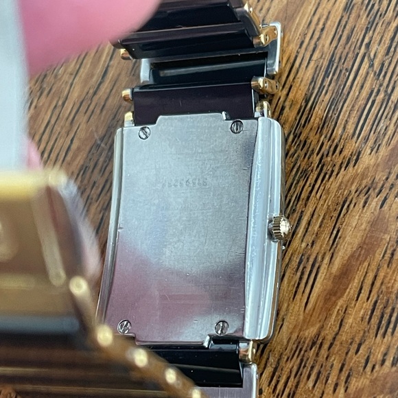 Rado Black Ceramic and Gold Swiss Watch. 2 extra links. Serial no. 31395237. - Picture 6 of 9